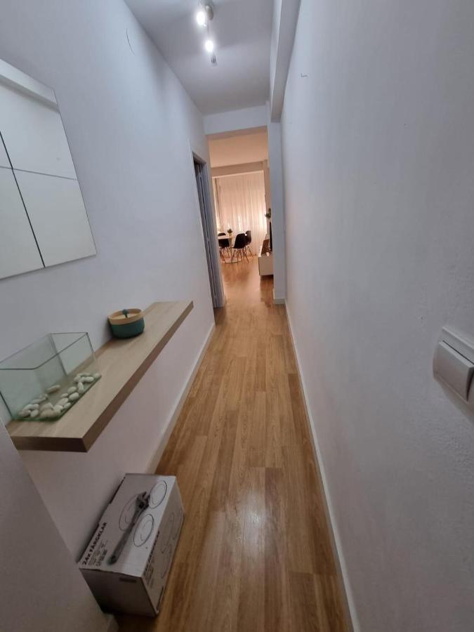 Holidays2Malaga 2 Bedroom Armengual De La Mota Close Shopping Center Exterior photo