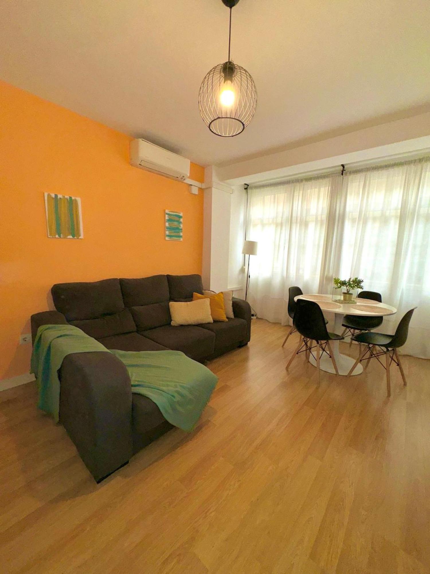 Holidays2Malaga 2 Bedroom Armengual De La Mota Close Shopping Center Exterior photo